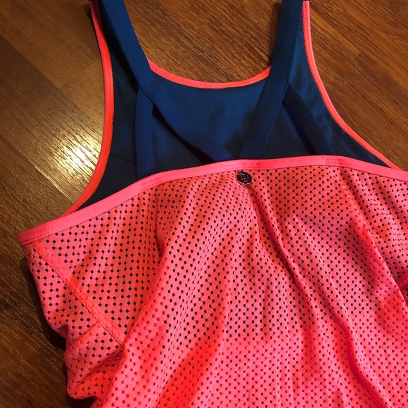 LJ Tank Top w/ sports bra. Medium. Great condition - Picture 5 of 8